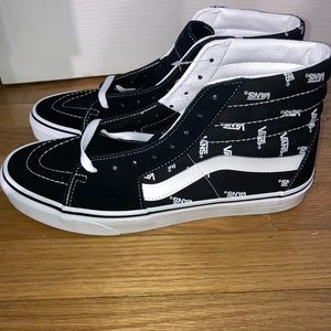 NEW Black & White Vans size 9.5 men